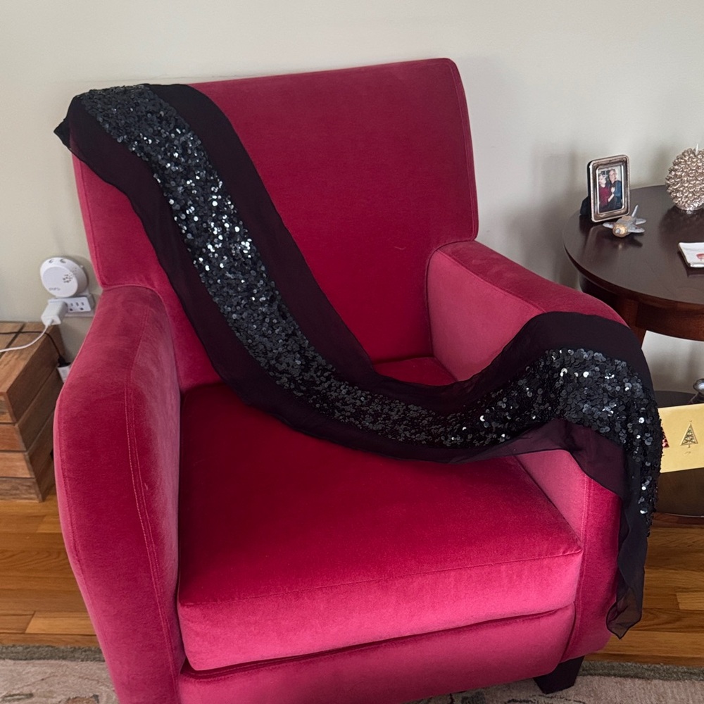 Elegant Black Sequin Scarf/Shoulder Wrap - Picture 3 of 3